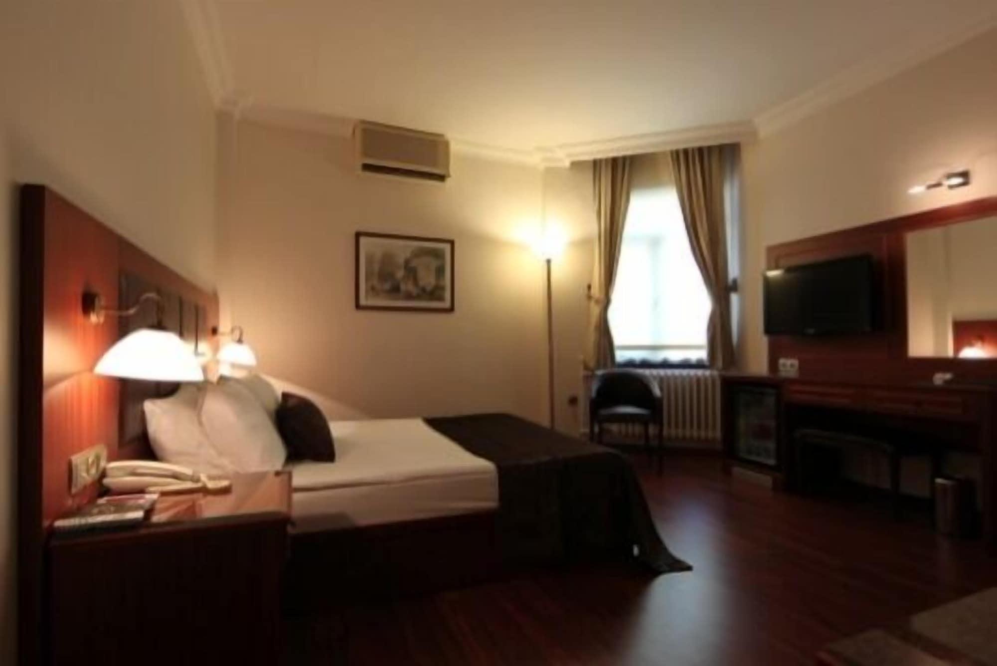 Vardar Palace Hotel - Special Category Stambuł Zewnętrze zdjęcie