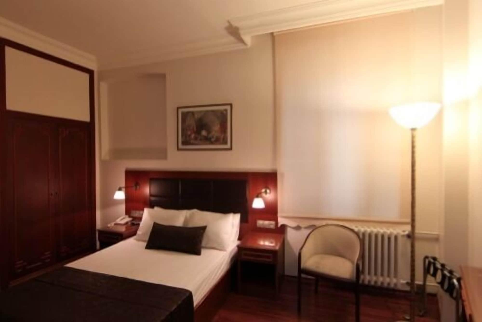 Vardar Palace Hotel - Special Category Stambuł Zewnętrze zdjęcie
